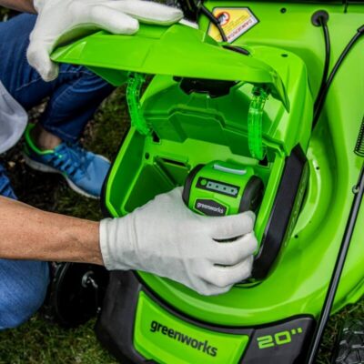 เครื่องตัดหญ้าแบบเข็น 18 นิ้ว Greenworks 40V พร้อมแบตเตอรี่ (4.0Ah) และแท่นชาร์จ - Image 6